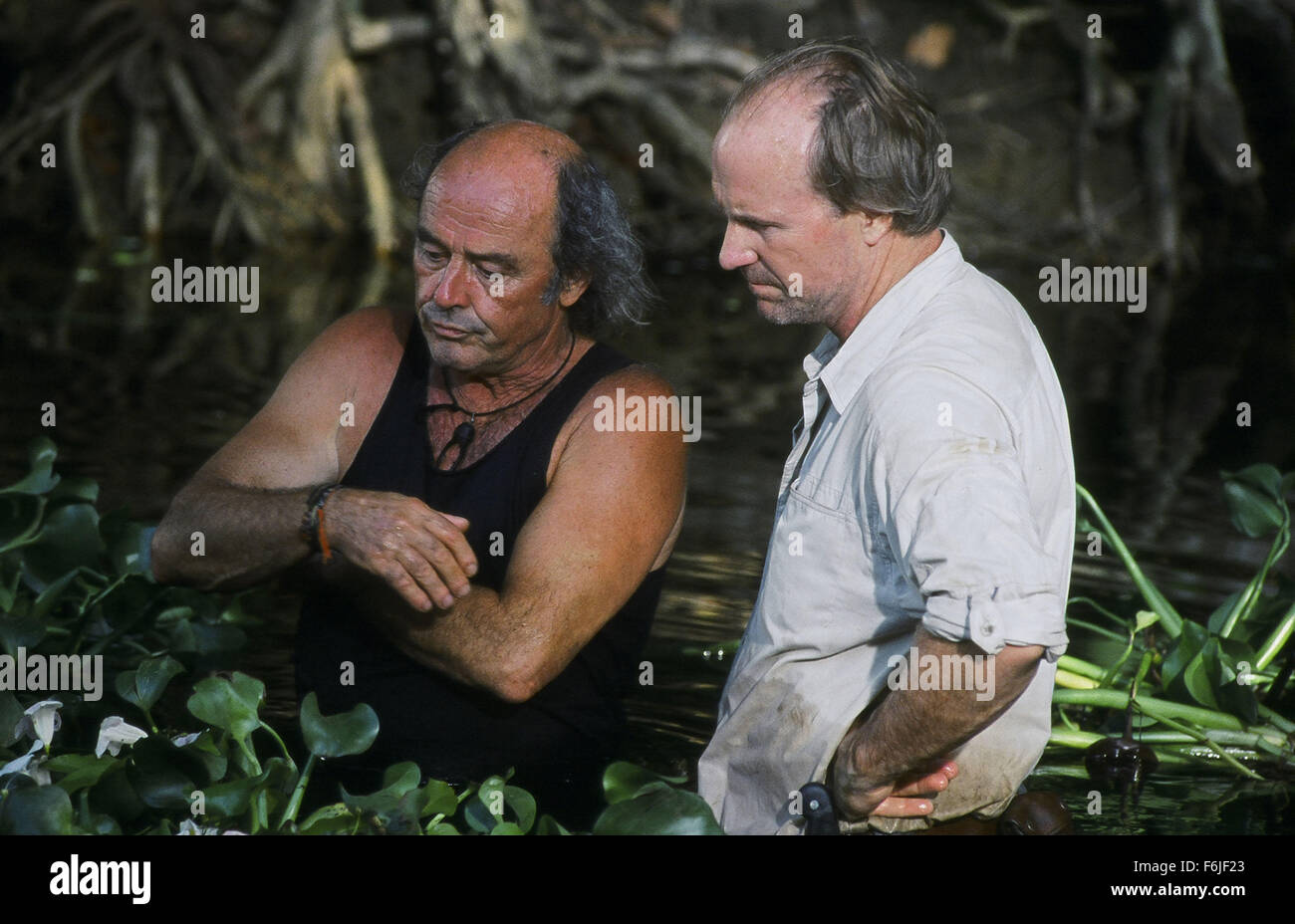 20. Februar 2004; Montreal, Kanada; Schauspieler RAOUL TRUJILLO Stars wie Alejo und WILLIAM HURT als Alan Osborne im Lea Pool gerichtet Drama/Abenteuer-Film, "The Blue Butterfly." Stockfoto