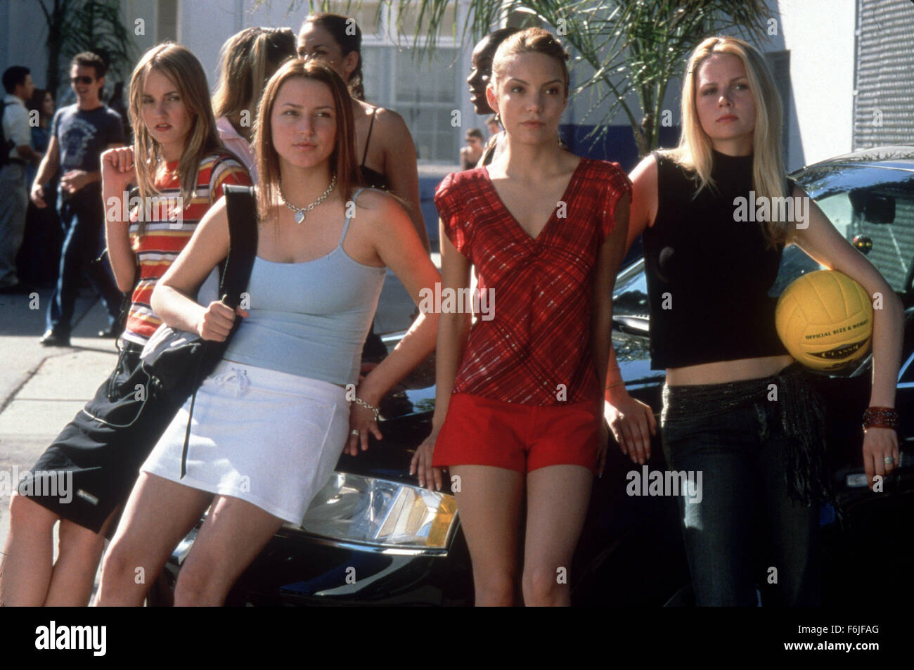 23. Februar 2004; Palm Beach, FL, USA; SUSAN WARD (zweite von rechts) als Brittney Havers in dem spannenden Film "Wild Things 2'' unter der Regie von Jack Perez. Stockfoto