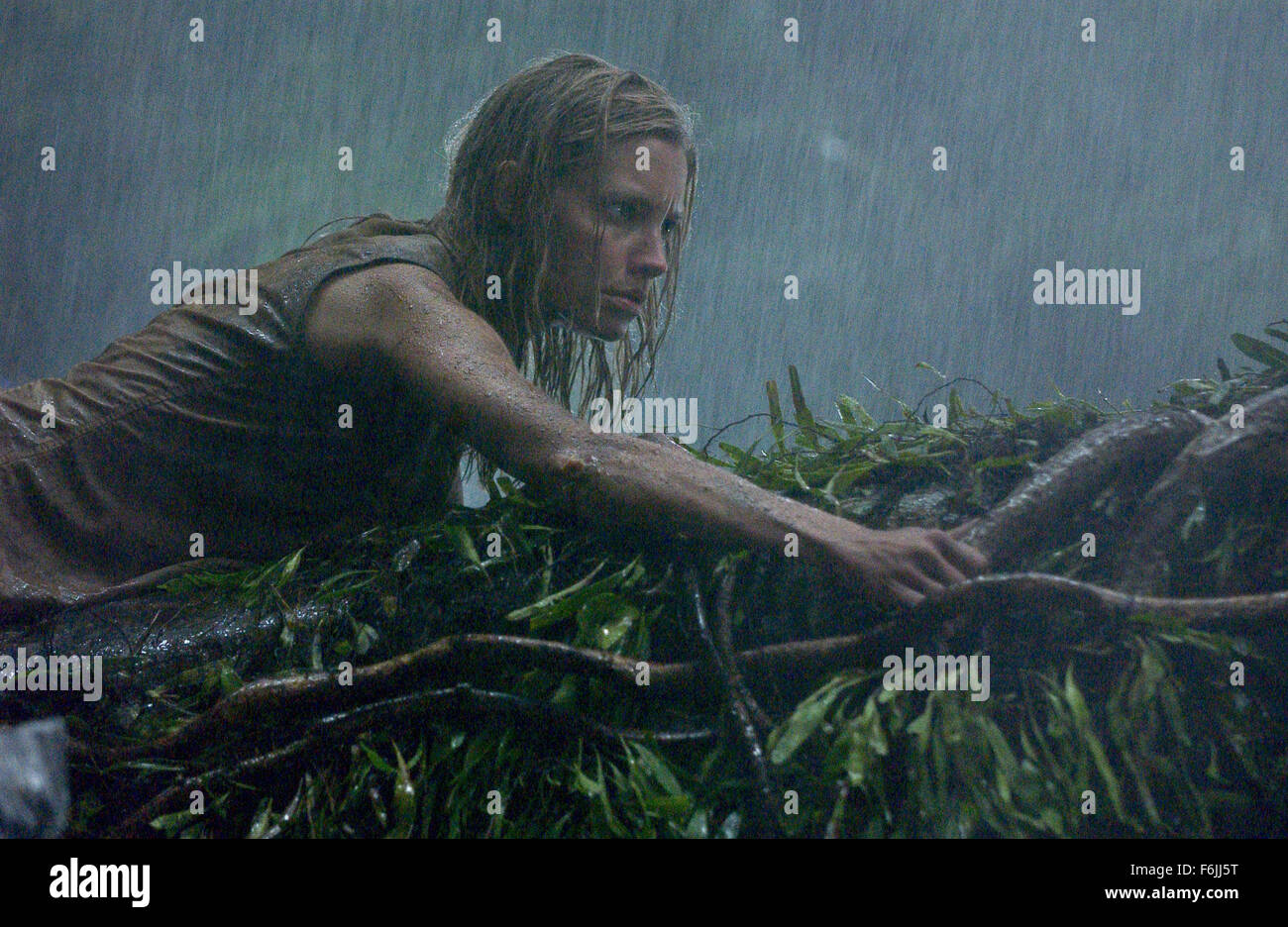 Erscheinungsdatum: 27. August 2004. FILMTITEL: Anacondas: die Jagd nach der Blut-Orchidee. STUDIO: Screen Gems. PLOT: Eine wissenschaftliche Expedition begibt sich auf Borneo, suchen eine Blume namens der Blut-Orchidee, die längere Lebensdauer gewähren könnte. Unterdessen laufen in Konflikt mit der sie Schlangen und einander. Im Bild: KADEE STRICKLAND als Samantha "Sam" Rodgers. Stockfoto