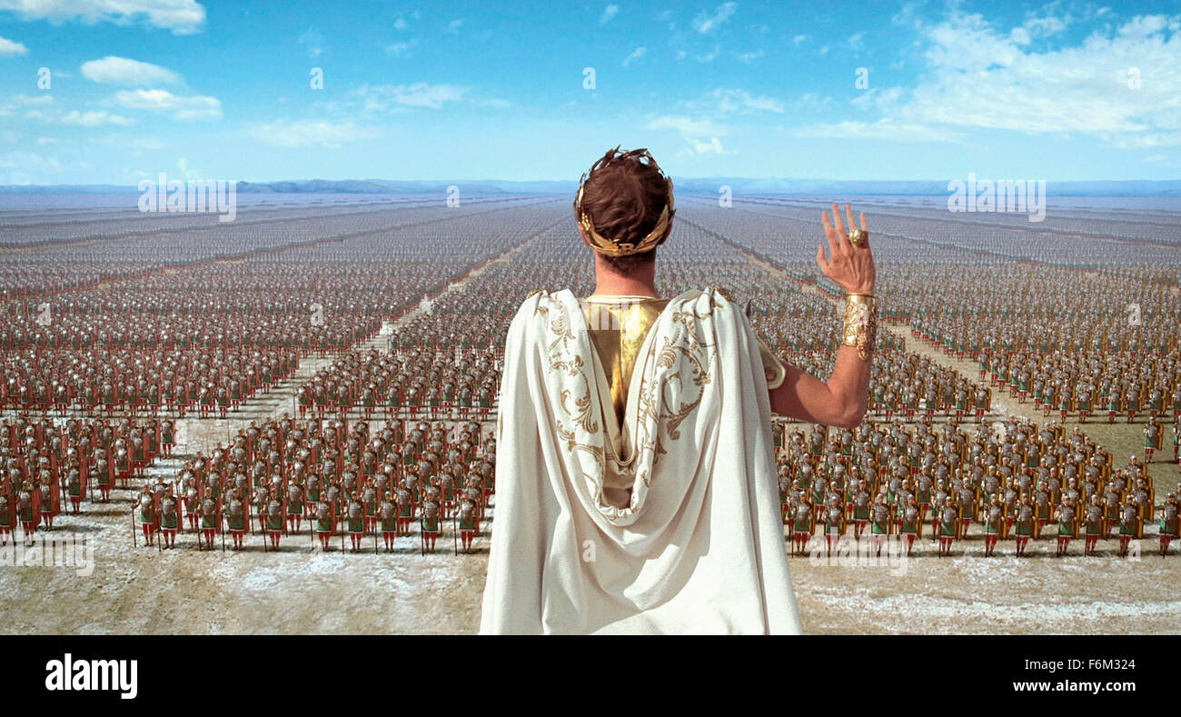 Datum der Freigabe: 1. Februar 2008. FILMTITEL: Asterix bei den Olympischen Spielen aka Asterix Aux Jeux Olympiques - STUDIO: Pathe Renn Productions. PLOT: Komödie über die ersten Olympischen Spiele in Rom. Im Bild: ALAIN DELON als Jules Cesar (Julius Caesar). Stockfoto