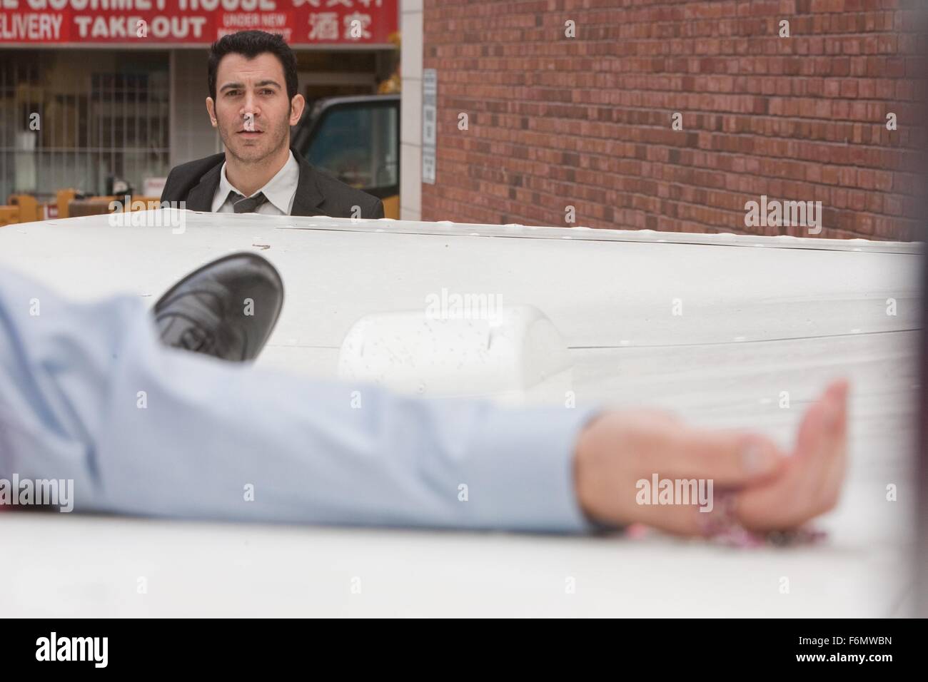 Erscheinungsdatum: 17. September 2010. Titel: Teufel. STUDIO: Night Chronicles. PLOT: Eine Gruppe von Menschen in einem Fahrstuhl gefangen erkennen, dass der Teufel unter ihnen. Im Bild: CHRIS MESSINA als Detective Bowden. Stockfoto