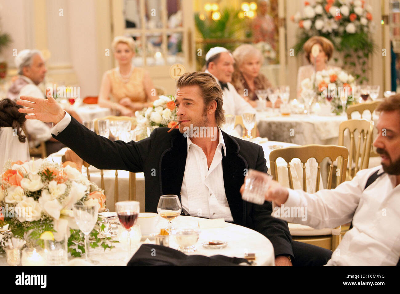 Erscheinungsdatum: 14. Januar 2011 Film Titel: Barney's Version STUDIO: Serendipity Punkt Filme Direktor: Richard J. Lewis PLOT: pikareske und rührende Geschichte von politisch nicht korrekt, vollständig lebte die impulsive, jähzornig und furchtlos stumpfen Barney Panofsky.   Im Bild: SCOTT SPEEDMAN als Boogie (Bild Kredit: C Serendipity Punkt Filme/Unterhaltung Bilder) Stockfoto