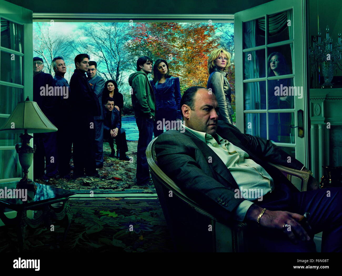 19. Juni 2013 - Datei - James Gandolfini, Star der HBO Serie "The Sopranos ist an einem Herzinfarkt in Rom gestorben. Er war 51. Gandolfino war bekannt für seine Rolle als Tony Soprano in der HBO-Serie "The Sopranos". Bild: JAMES GANDOLFINI als New Jersey ansässigen Italienisch-amerikanische Gangster Tony Soprano. (Bild Kredit: C HBO/Unterhaltung Bilder) Stockfoto