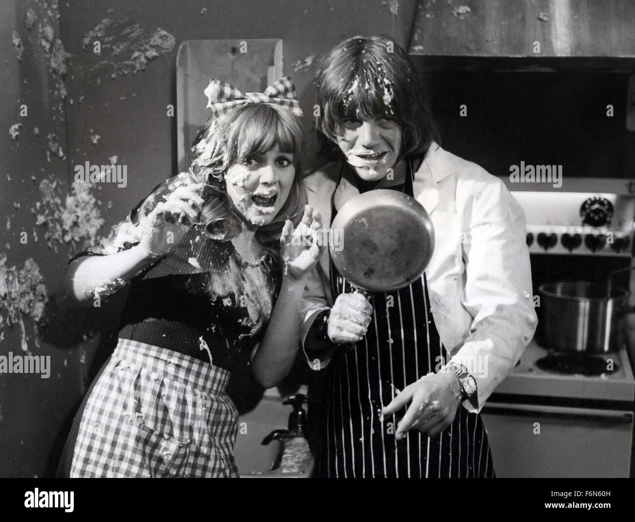 29. Mai 2014 - Hollywood, USA - segne dieses Haus (1972). CAROL HAWKINS, ROBIN ASKWITH, GERALD THOMAS (DIR), BSTH 003. (Bild Kredit: C Gesicht zu Gesicht/Unterhaltung Bilder) Stockfoto