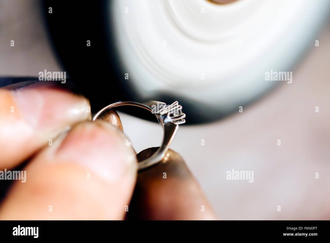 Juwelier Schmuck Werkzeuge Polieren Stockfoto