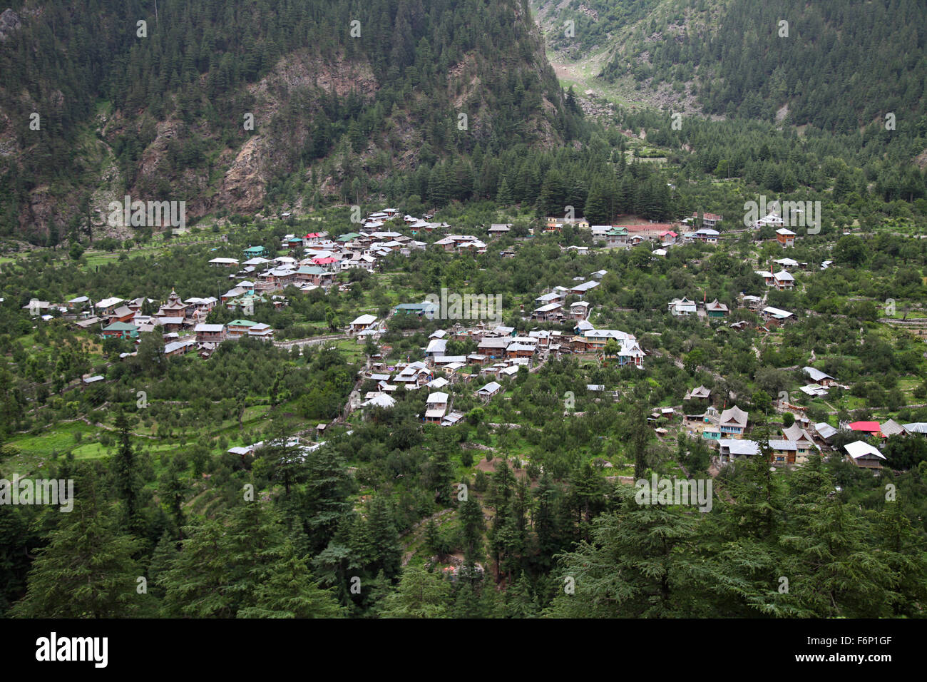 SPITI VALLEY View Batseri Village beim gehen zu Rakchham Dorf, Himachal Pradesh, Indien Stockfoto