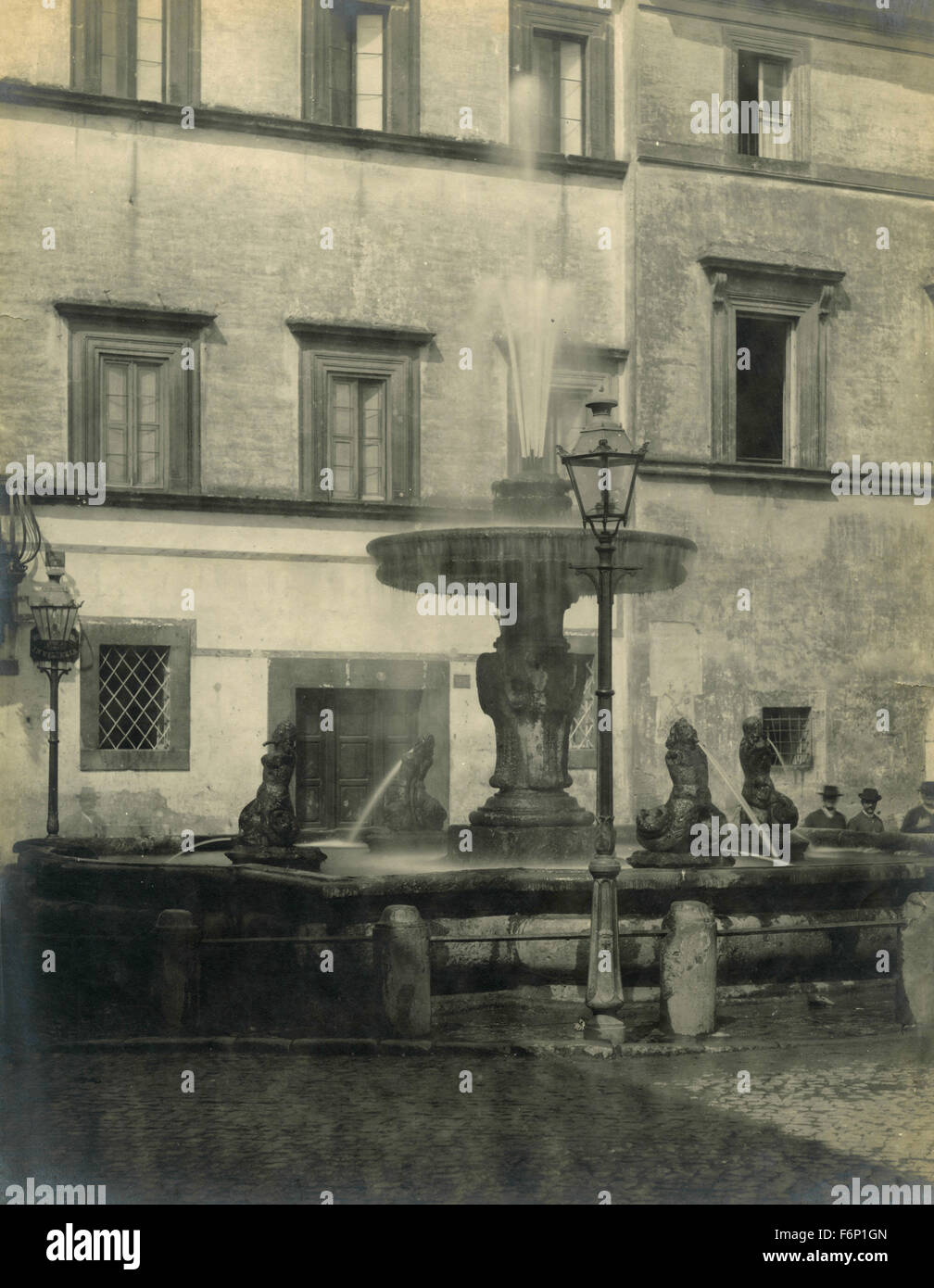 Brunnen mit Meerjungfrauen, Italien Stockfoto
