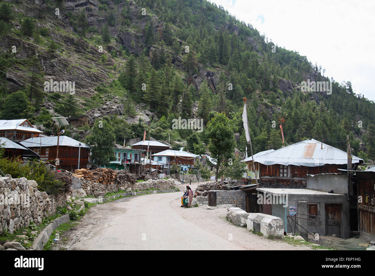 SPITI VALLEY View Batseri Village beim gehen zu Rakchham Dorf, Himachal Pradesh, Indien Stockfoto