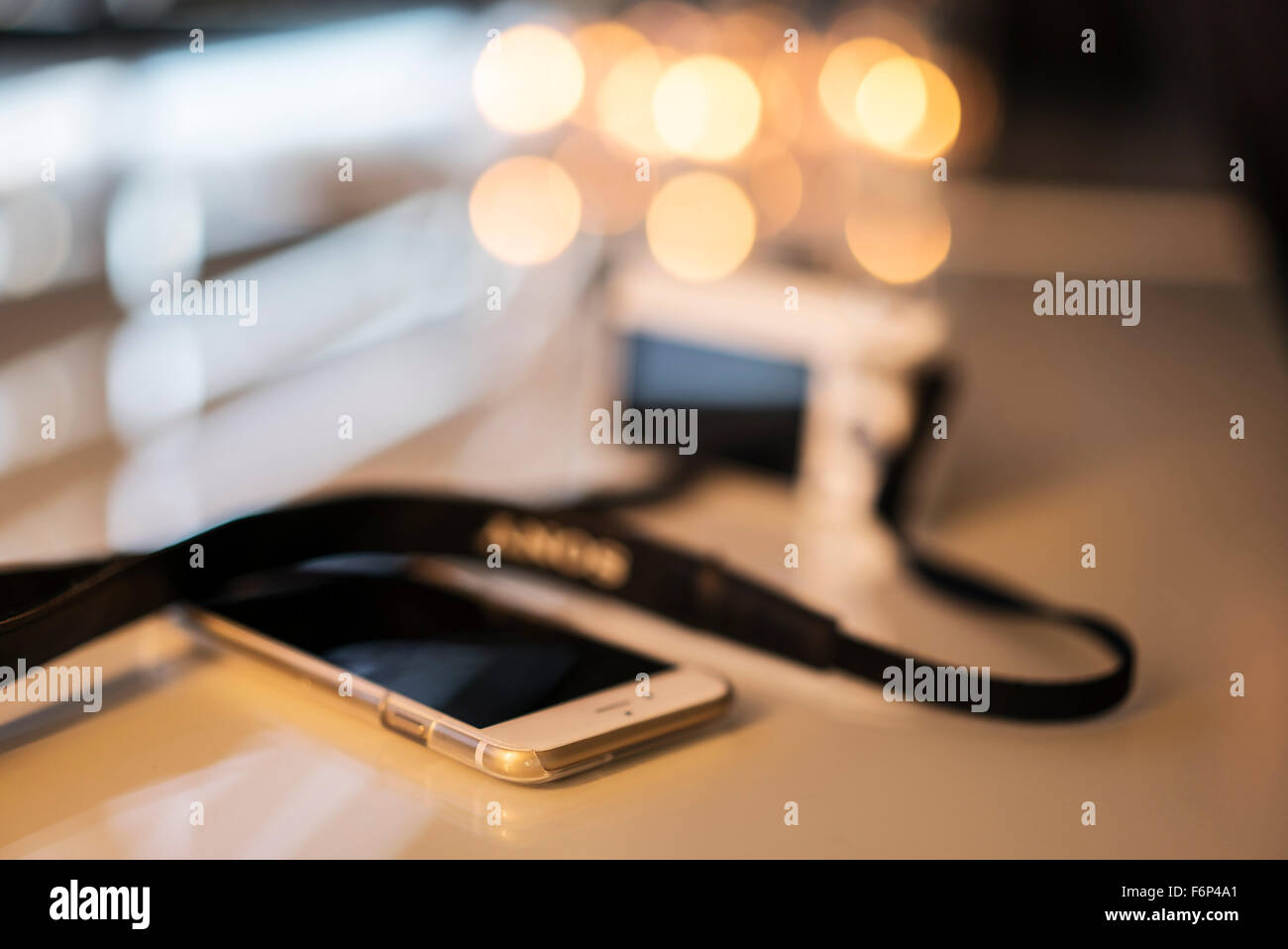 Smartphone und Digitalkamera Stockfoto