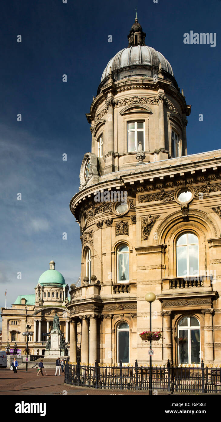 Großbritannien, England, Yorkshire, Hull, Carr Lane, Rathaus und Maritime Museum im ehemaligen Dock-Büros Stockfoto