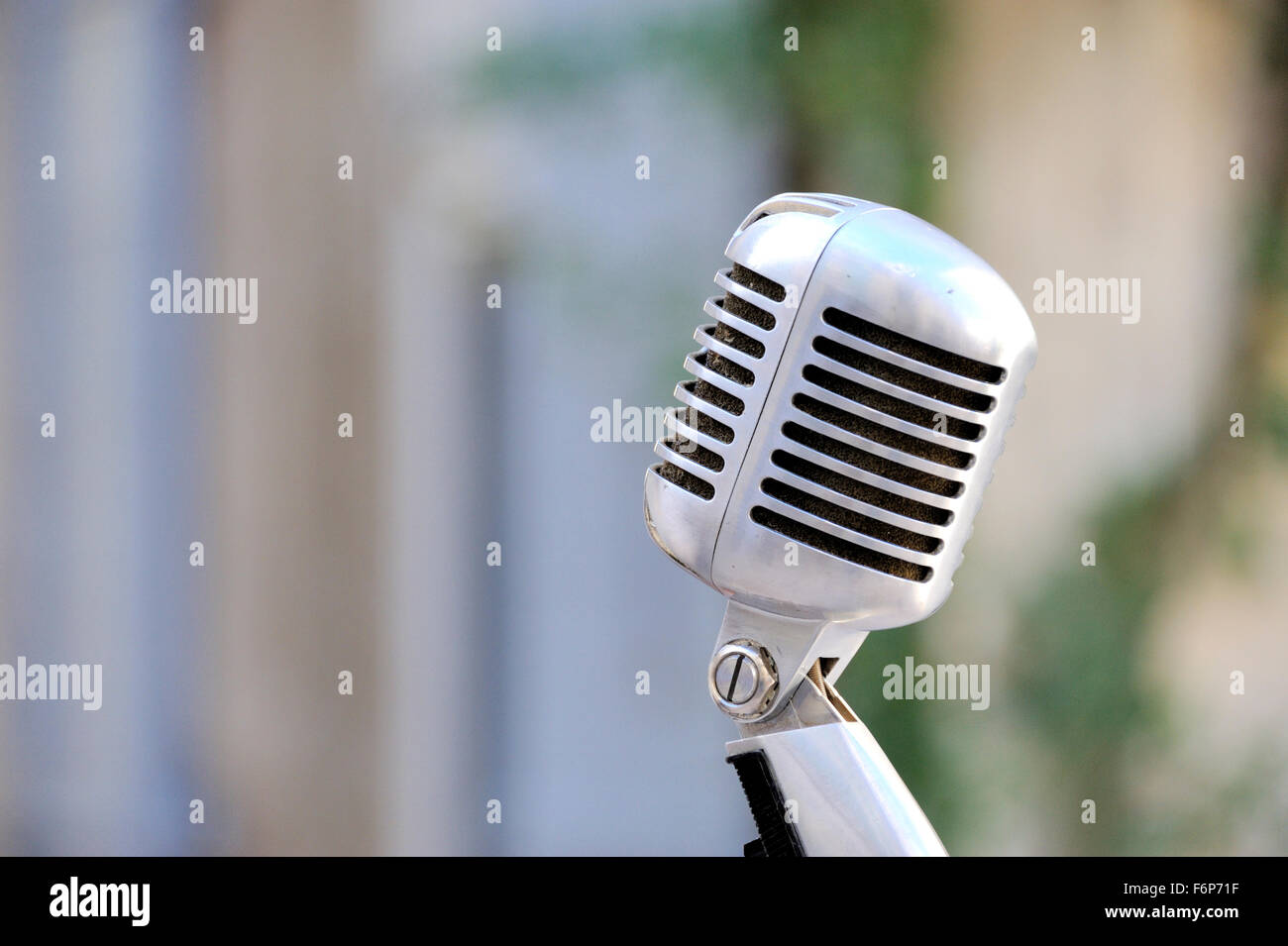 Vintage Mikrofon Ton Gang im retro-Stil Stockfoto