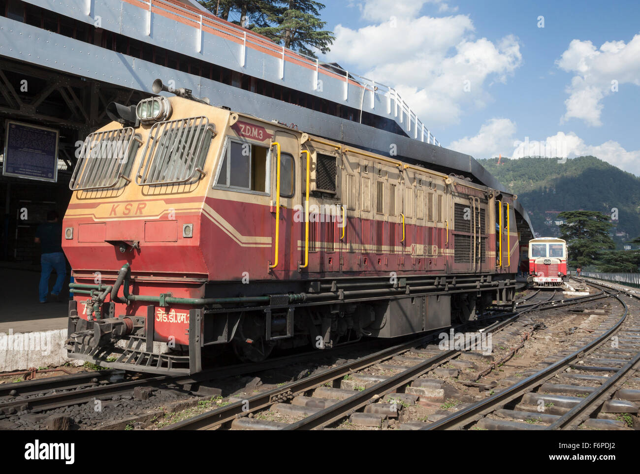 ZDM3 Schmalspur Diesel-hydraulischen Lokomotive der Kalka-Shimla-Bahn am Bahnhof Shimla Stockfoto