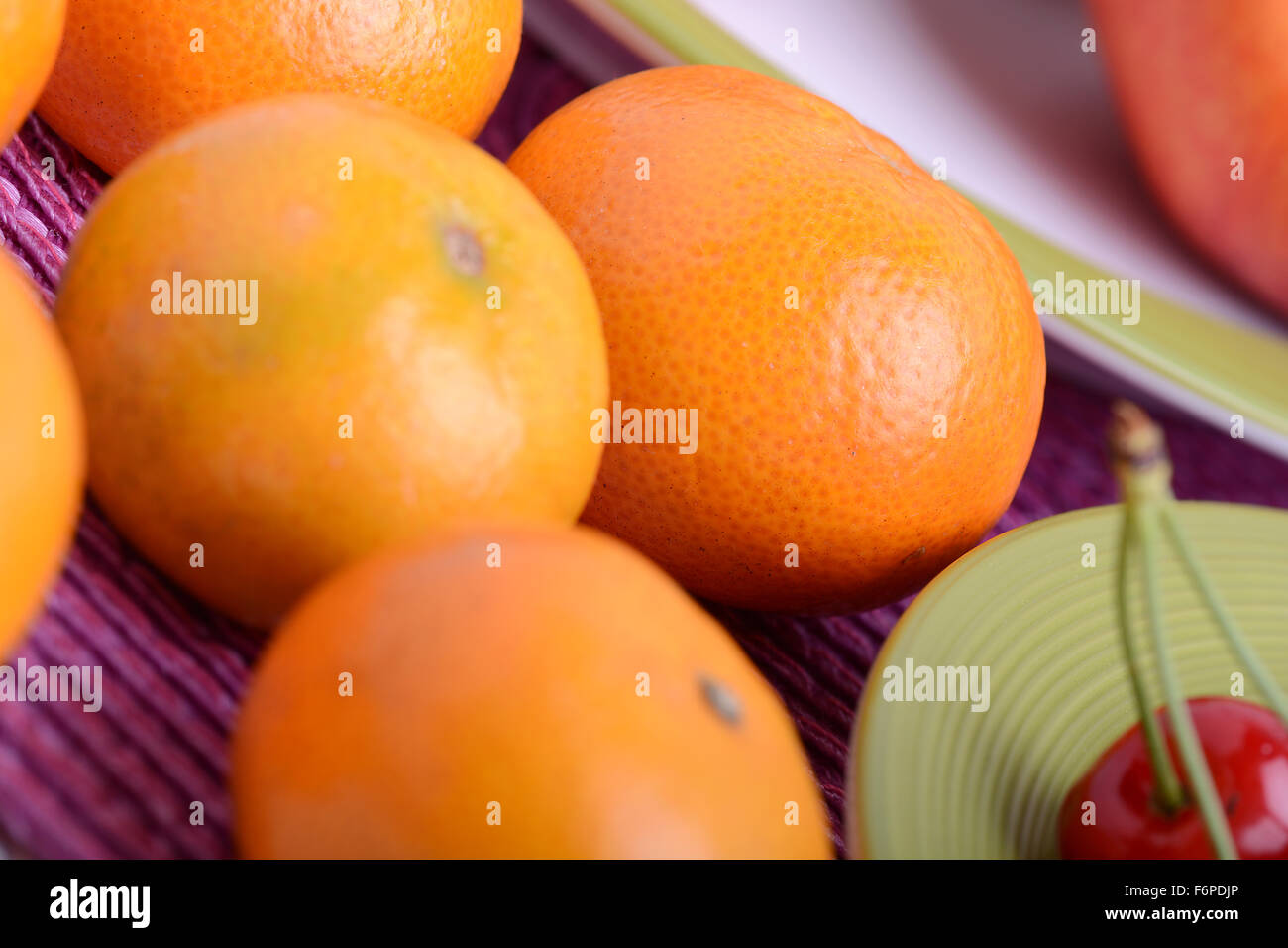 Handvoll frische Mandarinen, Health-Food-Konzept Stockfoto