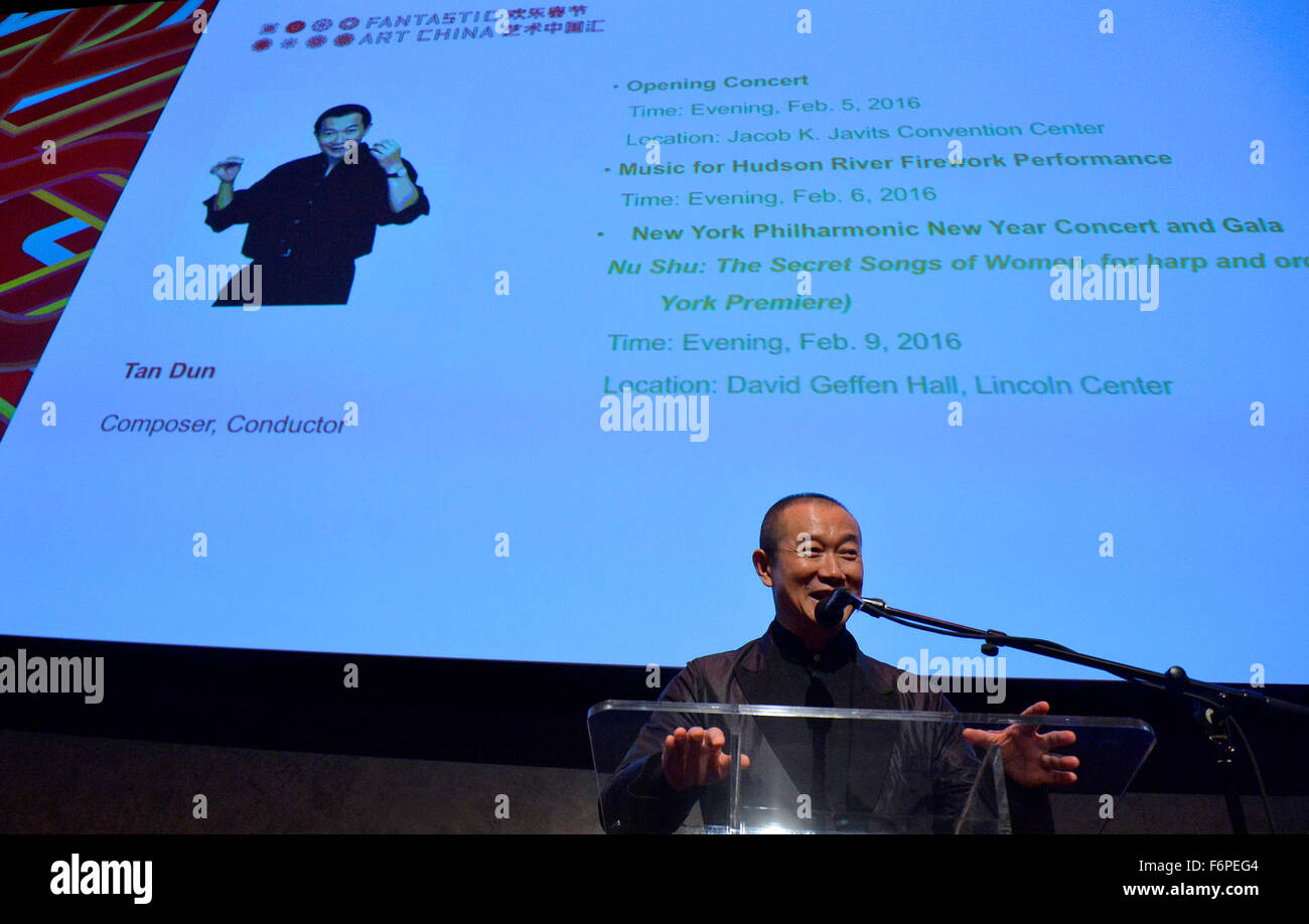 New York, USA. 18. November 2015. Chinesischer Komponist und Dirigent Tan Dun besucht die Pressekonferenz von 2016 Happy Chinese New Year: Fantastic Art China New York Reihe Ereignisse in New York City, USA, 18. November 2015. © Wang Lei/Xinhua/Alamy Live-Nachrichten Stockfoto
