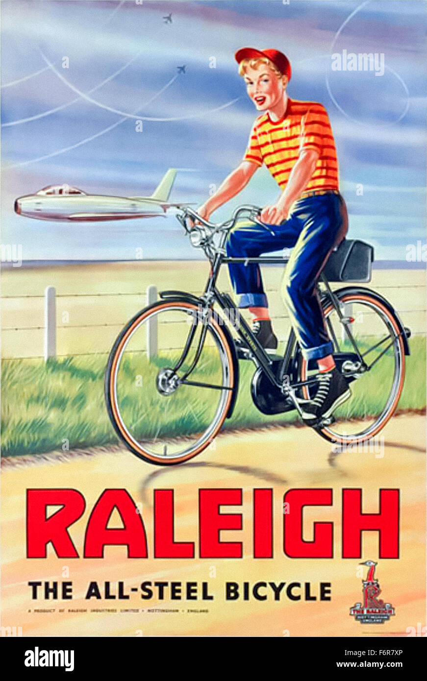 Vintage 1950er Jahre Werbeplakat für Raleigh Fahrräder, mit Jugendlicher mit dem Fahrrad mit Düsenflugzeuge im Hintergrund. Stockfoto