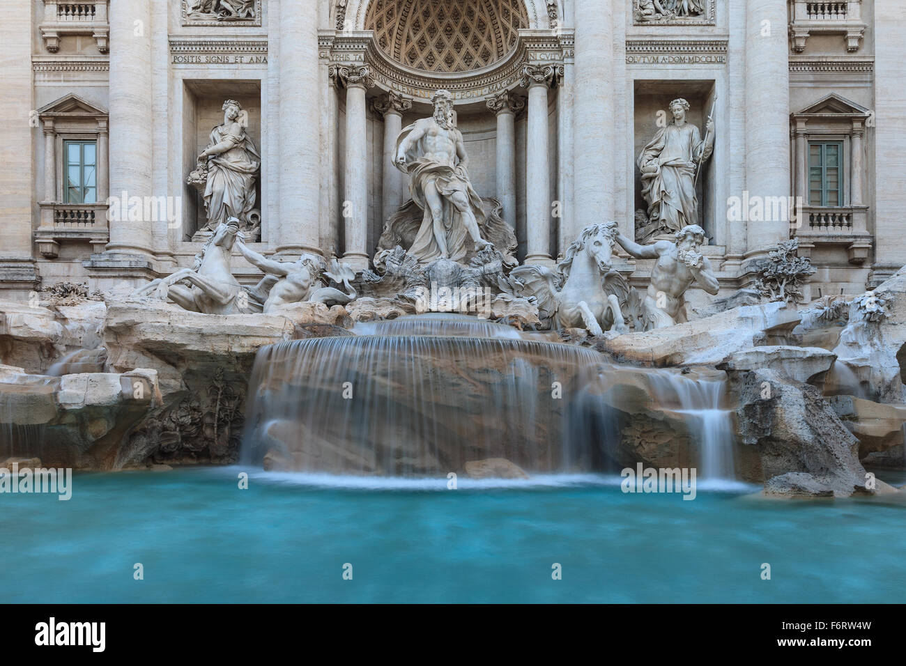 Brunnen di Trevi in Rom Stockfoto