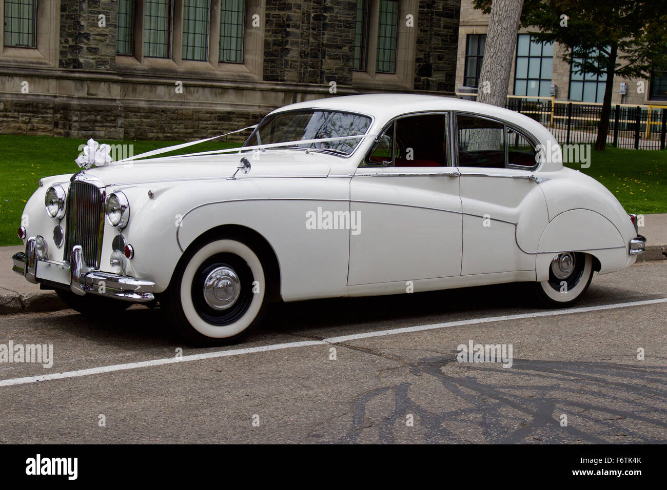 Weiße Jaguar Mark IX, Foto in Toronto, Mai 2015 Stockfoto