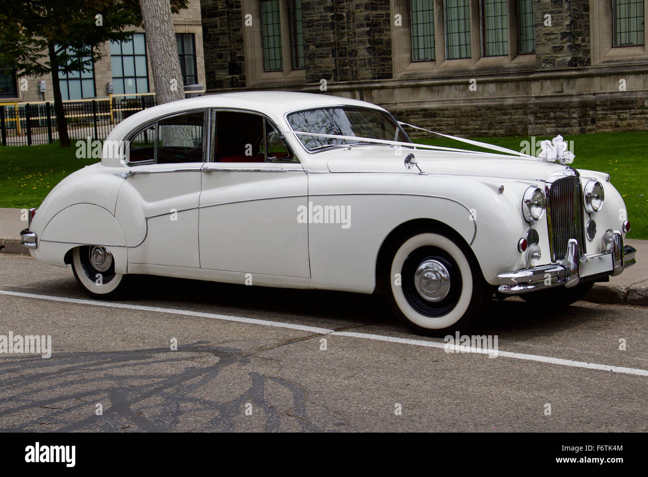 Weiße Jaguar Mark IX, Foto in Toronto, Mai 2015 Stockfoto