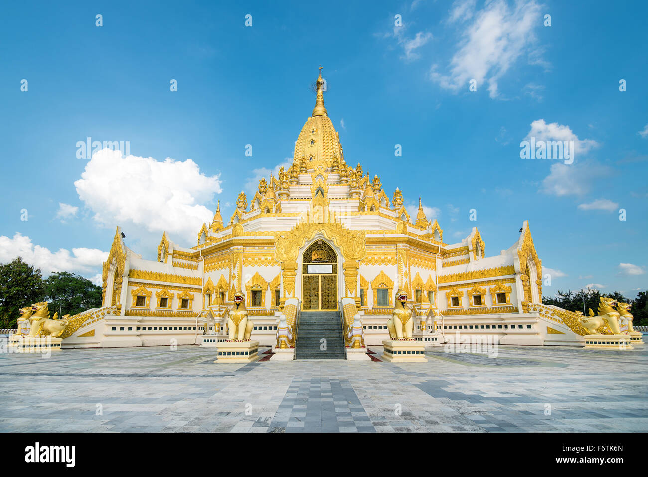 SWE Taw Myat, Buddha Tooth Relic Pagode (Yangon, Myanmar) Stockfoto