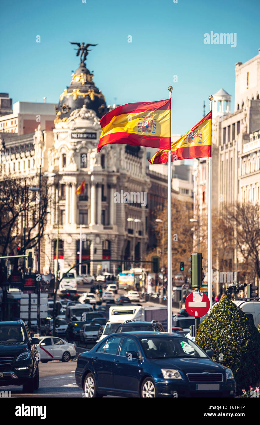 Spanien, Madrid, Plaza de Cibeles mit Metropolis Gebäude Stockfoto