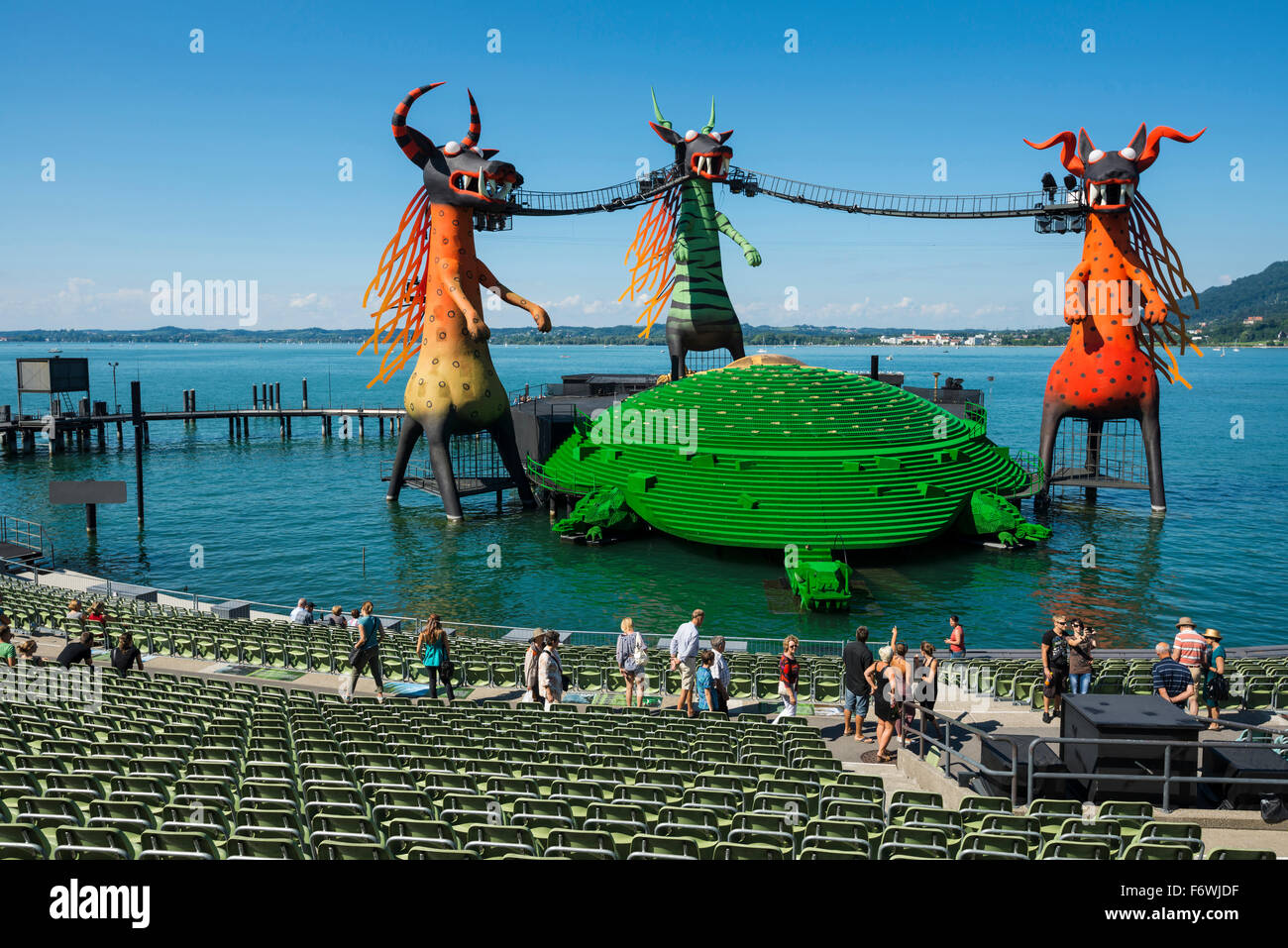 Bühnenbild des Sommer-Musikfestivals am Ufer des Bodensee, Bregenz, Vorarlberg, Österreich Stockfoto