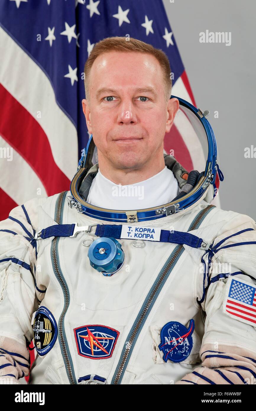 NASA-Astronaut und Expedition 47 Commander Timothy Kopra offizielle Porträt trägt die russische Sokol-Raumanzug 19. Februar 2015 in Star City, Russland. Stockfoto