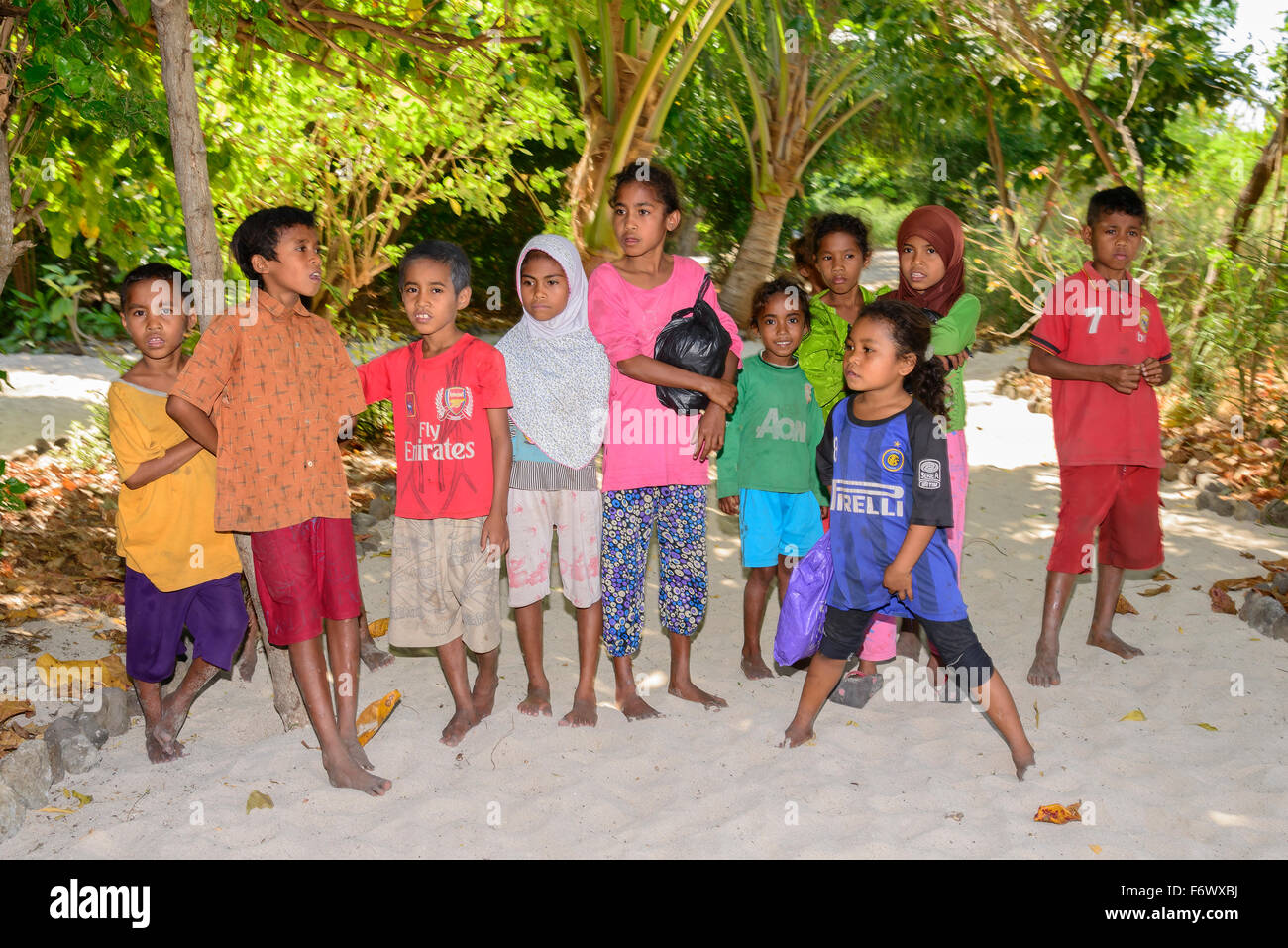 Einheimische Kinder auf Alor, Alor Archipel, Indonesien, Sawu Meer, Pantarstrait, Indischer Ozean Stockfoto