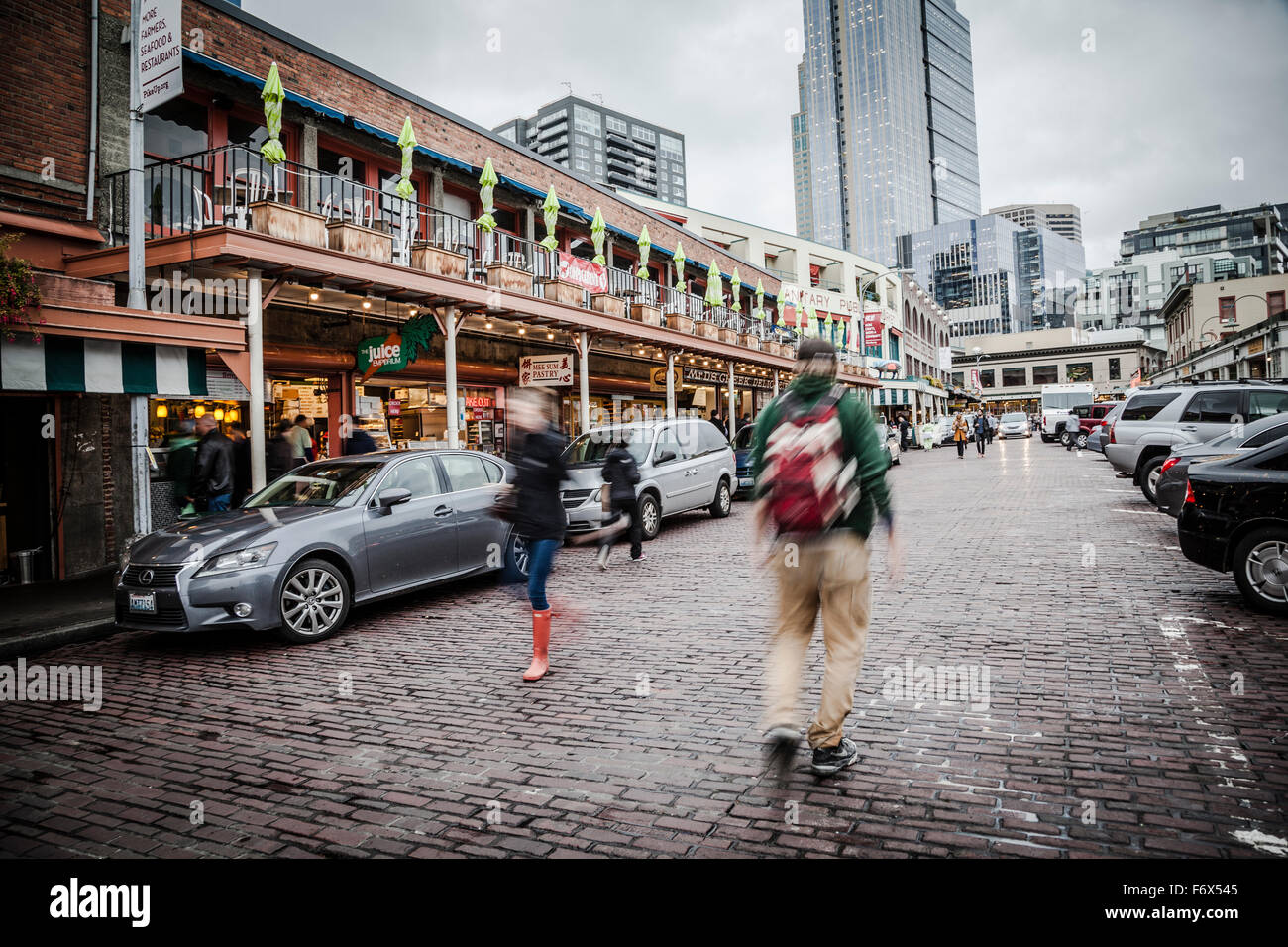 Das Public Market Center auch weltweit bekannt als Pike Place Market in Seattle, Washington Stockfoto