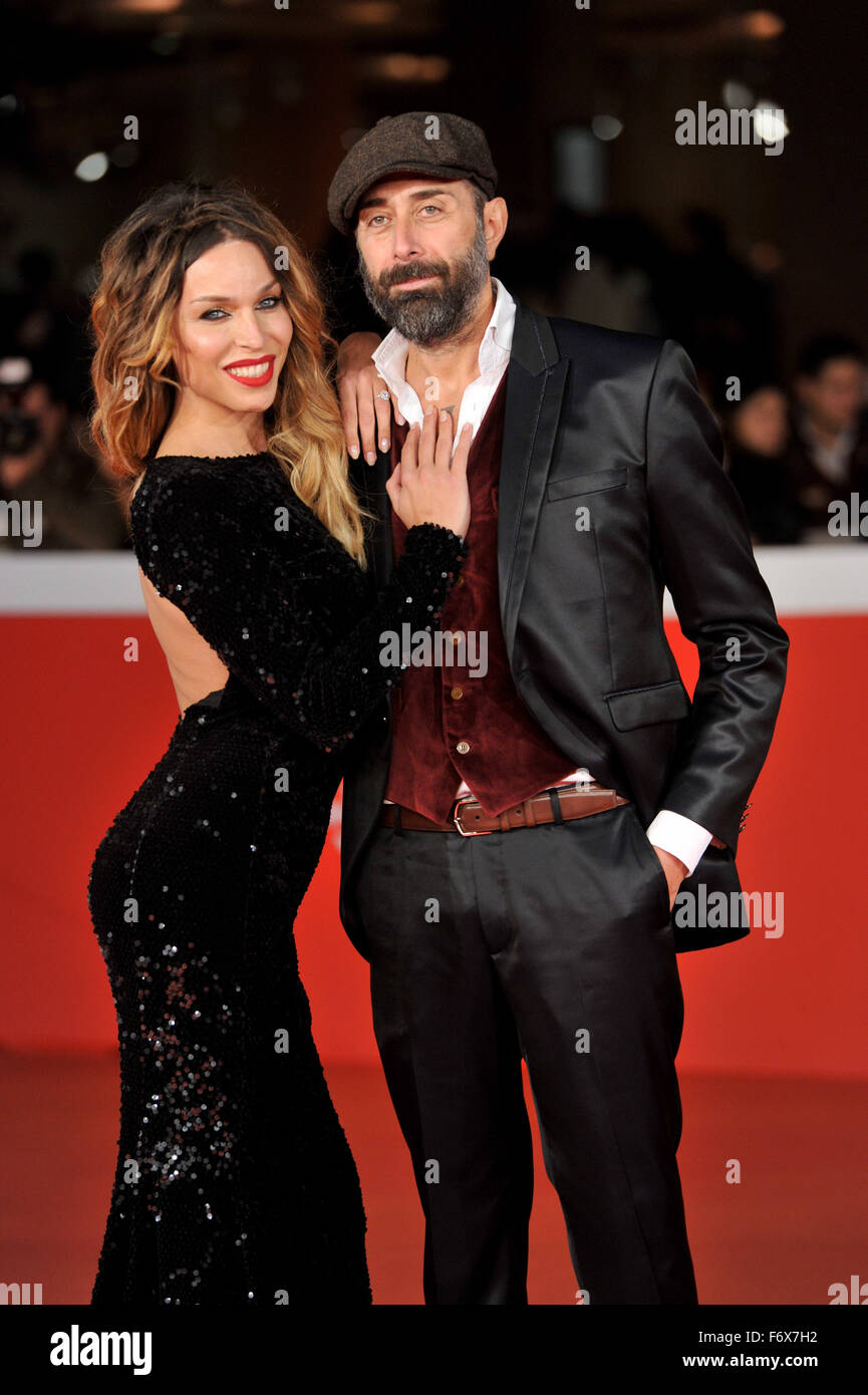 10. Filmfestival in Rom - Ville-Marie Premiere - Red Carpet Ankünfte Featuring: Vittoria Schisano, Fabrizio Vannucci wo: Rom, Italien: 20. Oktober 2015 Stockfoto