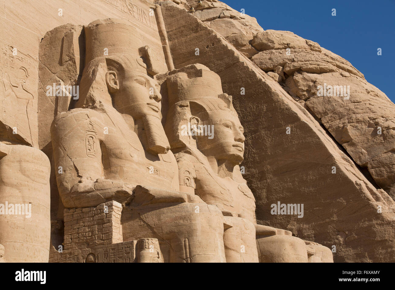 Kolosse von Ramses II, Sonnentempel, Abu Simbel Tempel; Ägypten ...