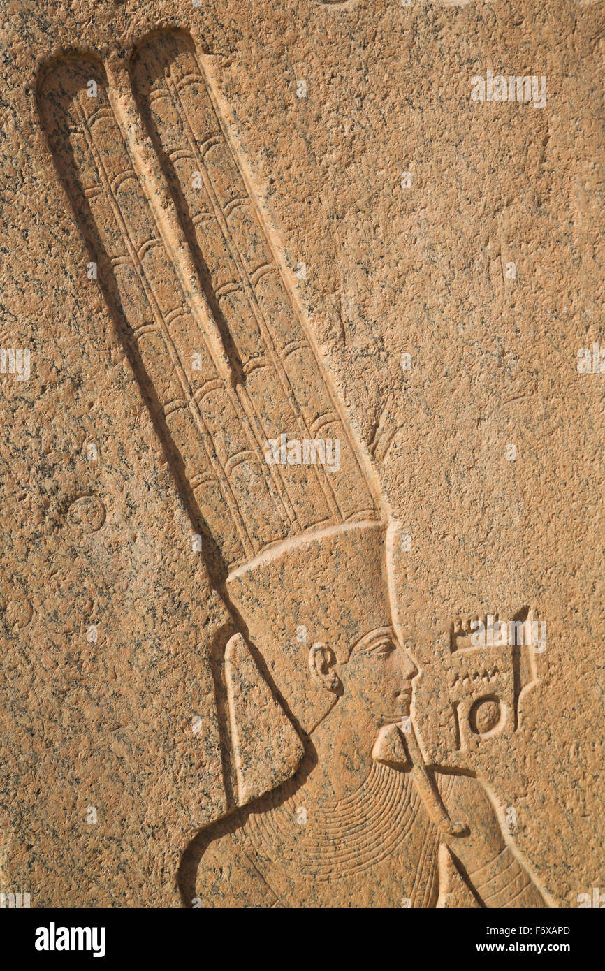 Relief des Gottes Amun, Karnak-Tempel-Komplex; Luxor, Ägypten Stockfoto