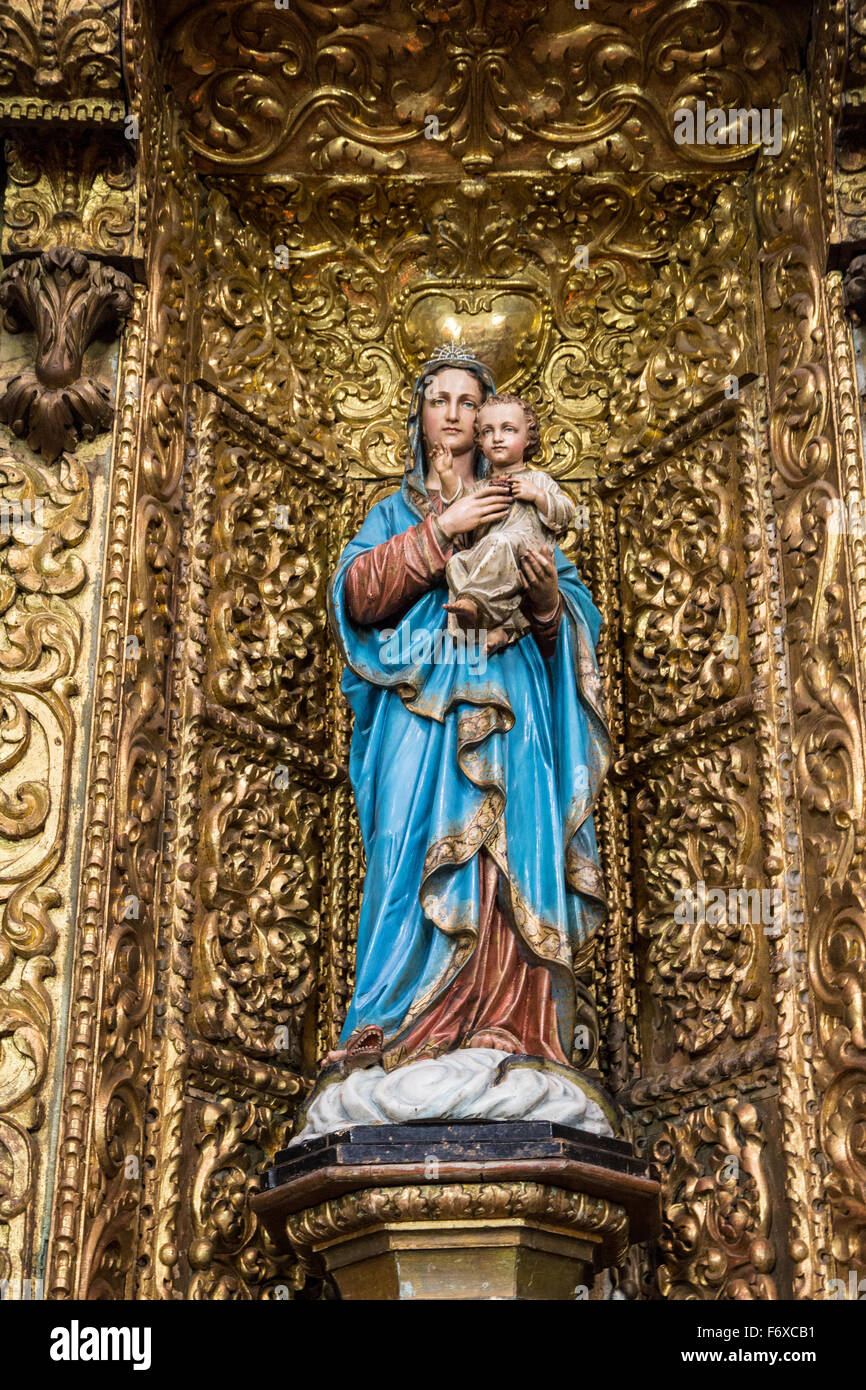 Plastische Details in der Kirche El Sagrario befindet sich im historischen Zentrum von Quito, Ecuador Stockfoto