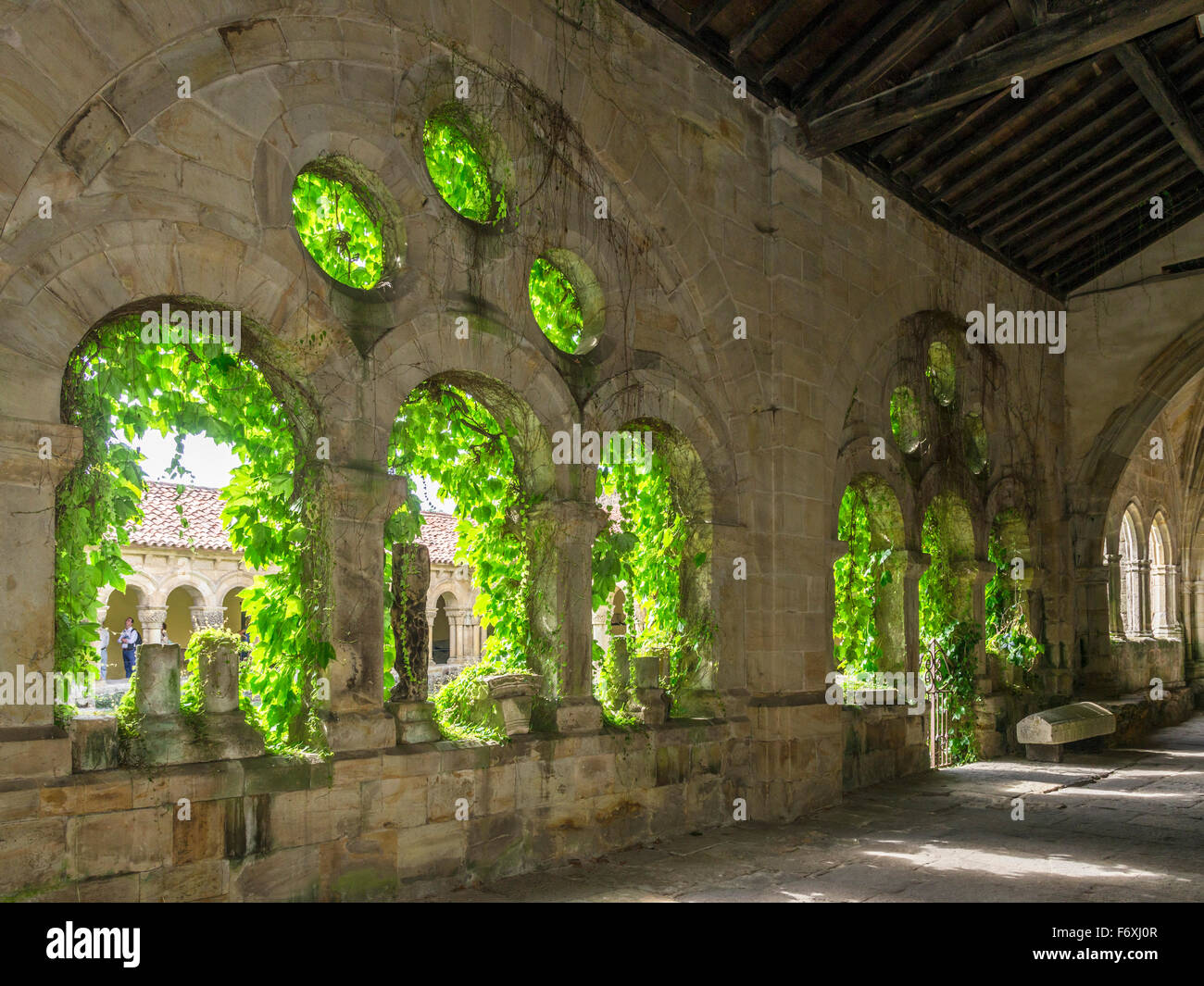 Santa Juliana Kreuzgang, Santillana del Mar, Kantabrien, Spanien Stockfoto