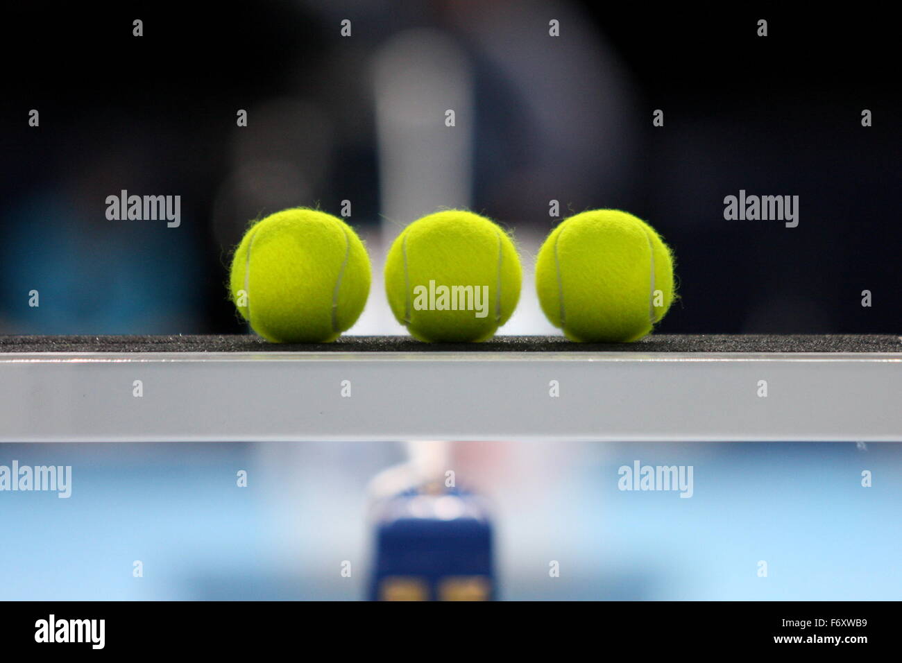 London, UK. 21. November 2015. Barclays ATP World Tour Finals, Spielbälle Tennis für Rohan Bopanna (IND), Florin ist (ROU) Vs Ivan Dodig (CRO), Marcelo Melo (BRA) im Halbfinale der Tag 7. O2 Arena, London, UK. 21. November 2015. Bildnachweis: Grant Burton/Alamy Live-Nachrichten Stockfoto