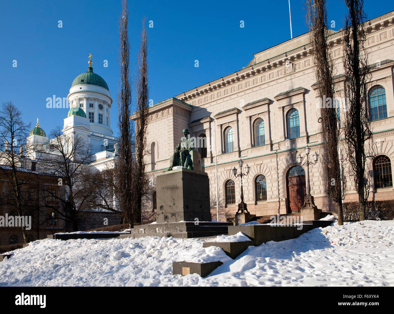 Denkmal J.V.Snellman bis zum Bau der Bank von Finnland. Helsinki Stockfoto