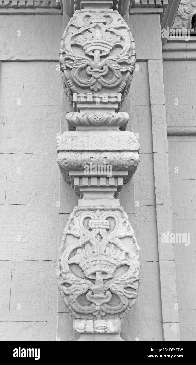 Ornament auf den Säulen Stockfoto