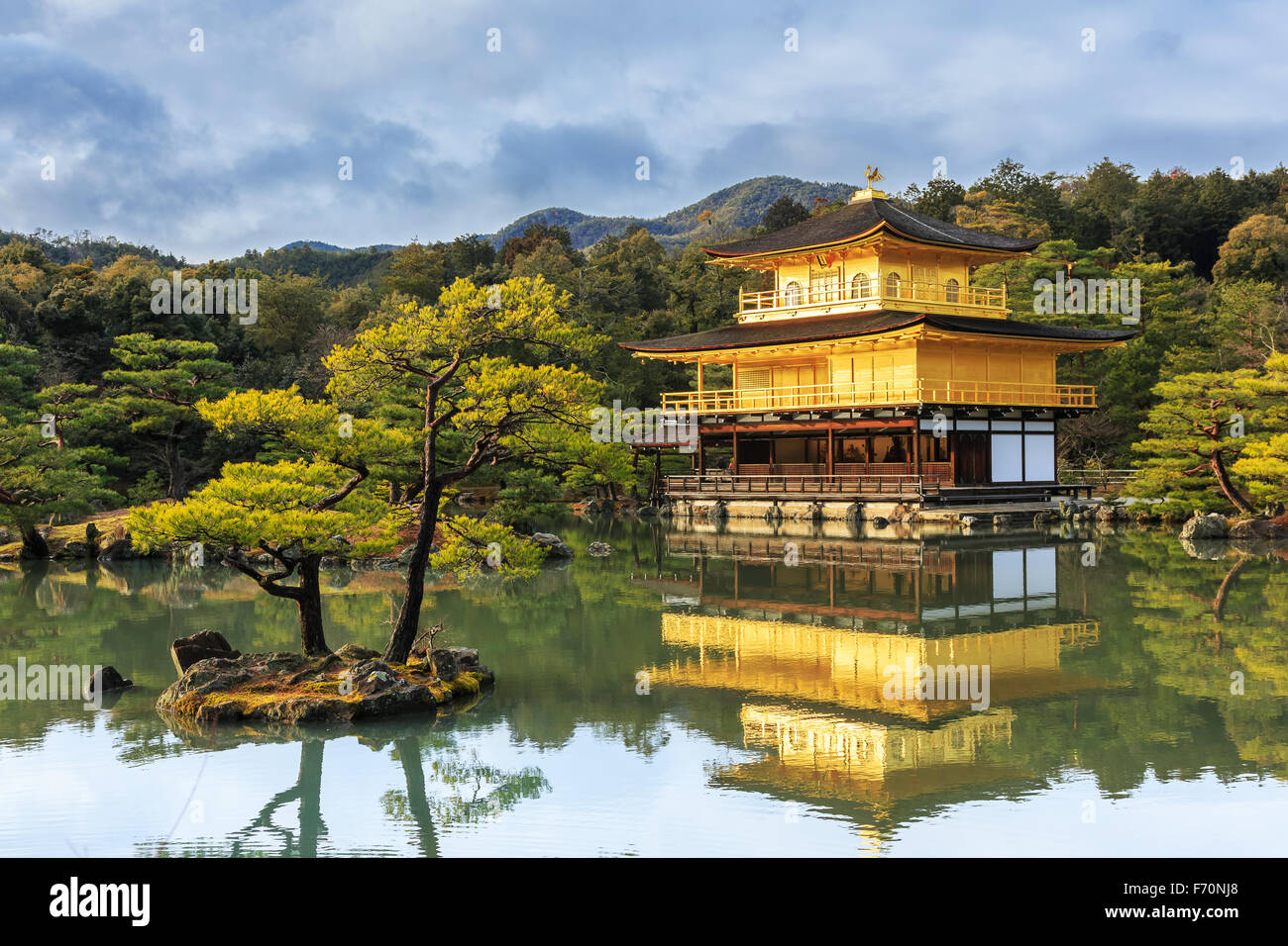 Goldene Tempel Stockfotos Und Bilder Kaufen Alamy