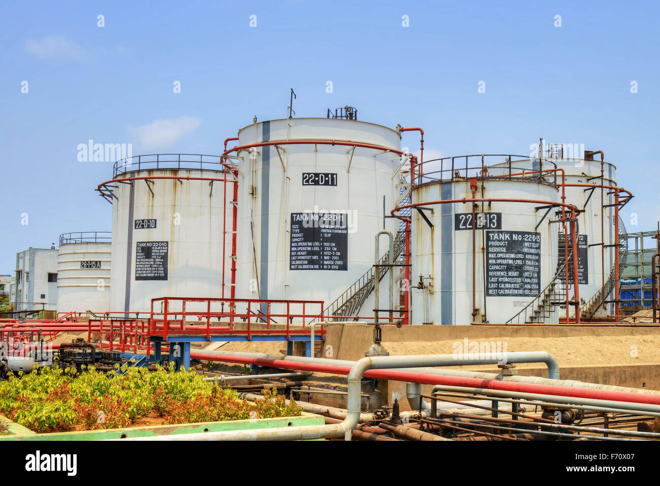 Öllagertanks, Visakhapatnam, Andhra Pradesh, Indien, Asien Stockfoto