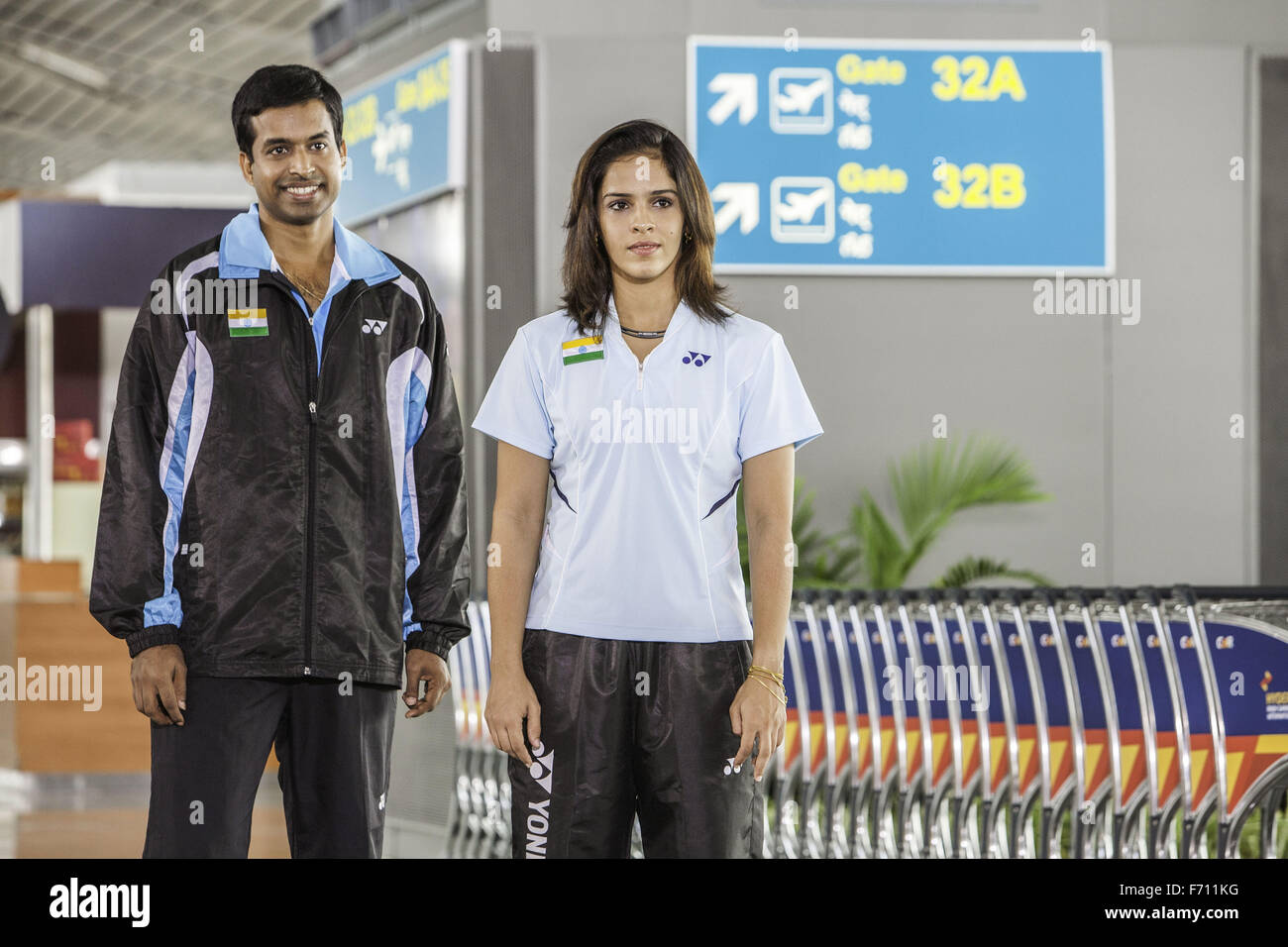 Saina Nehwal und Pullela Gopichand, Flughafen Hyderabad, Andhra Pradesh, Indien, Asien Stockfoto