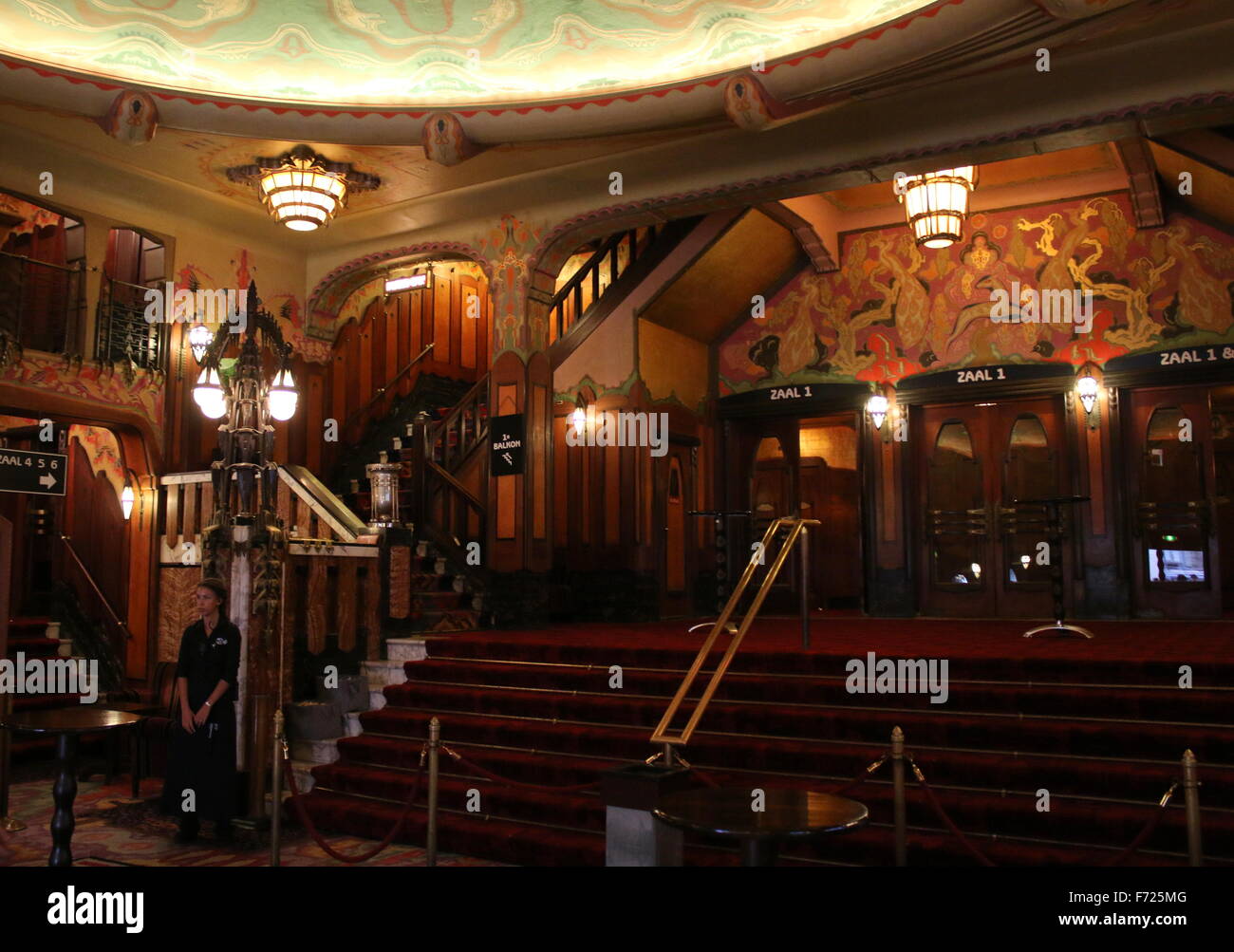 Innere Pathé Tuschinski, ein Jugendstil-Film-Theater in Amsterdam, Niederlande, Lage der IDFA Filmfestival November 2015 Stockfoto