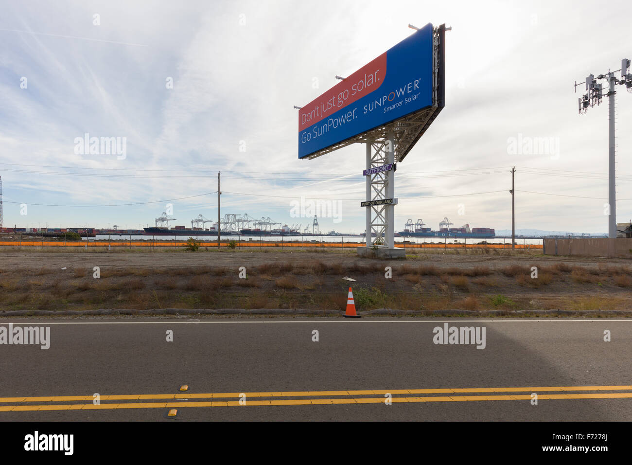 Hafen von Oakland und Solarstrom unterzeichnen. Stockfoto