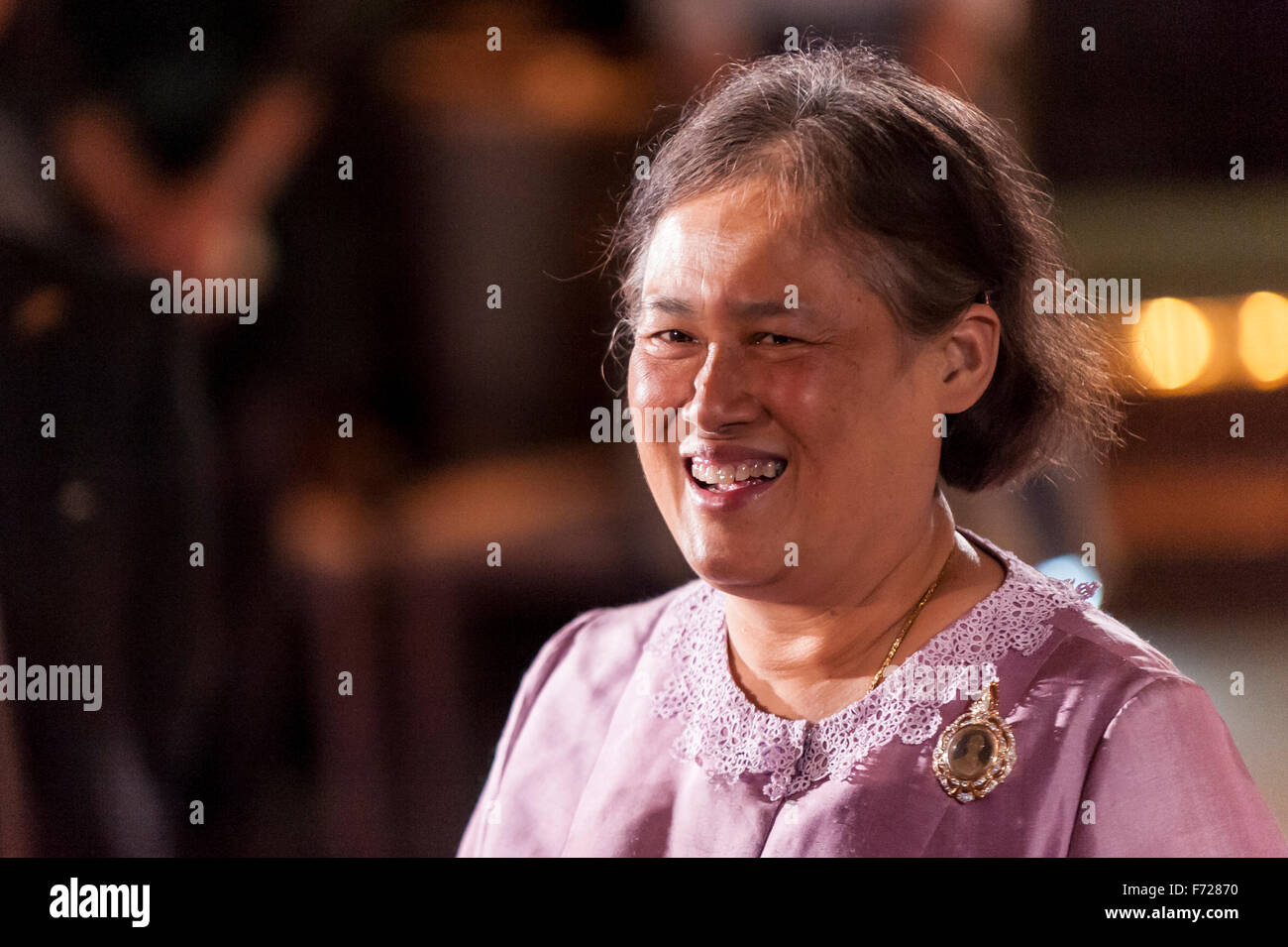 London, UK.  23. November 2015.  Ein Thai Klassik-Konzert findet am Senat-Haus, Universität von London, in der Feier des 60. Geburtstags von ihrer Königlichen Hoheit Prinzessin Maha Chakri Sirindhorn von Thailand (im Bild).  Bildnachweis: Stephen Chung / Alamy Live News Stockfoto