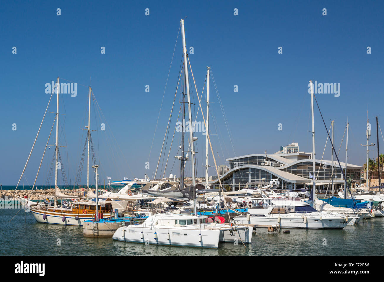 Der Herzliya Marina in Tel Aviv, Israel, Naher Osten. Stockfoto