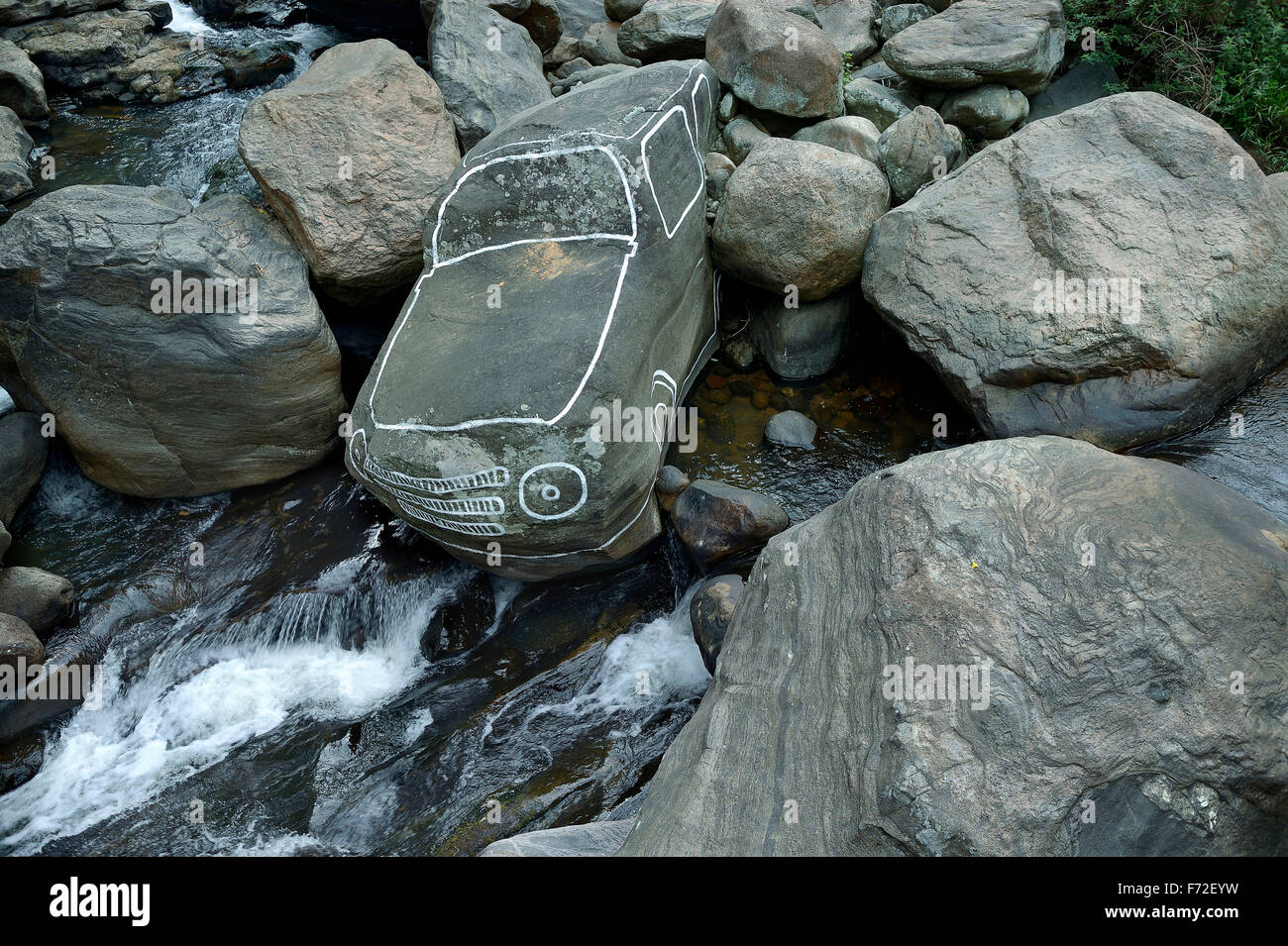 Auto-Malerei auf Stein, Marayoor, Kerala, Indien, Asien Stockfoto