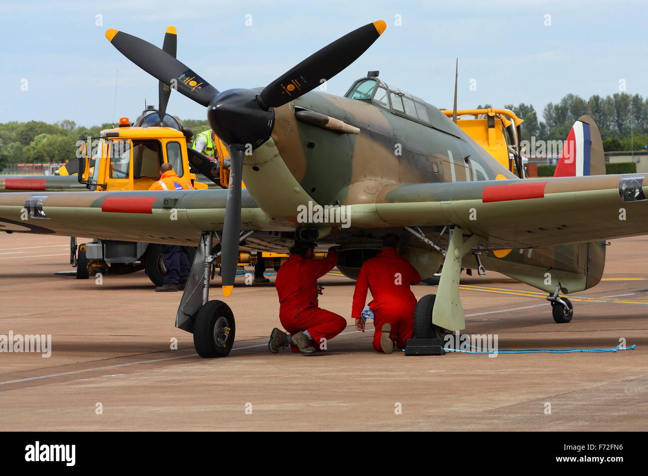 Ein Hurrikan auf der RIAT 2010 in Fairford, beibehalten wird, wo militärische und zivile Flugzeuge auf der ganzen Welt gesammelt von Stockfoto