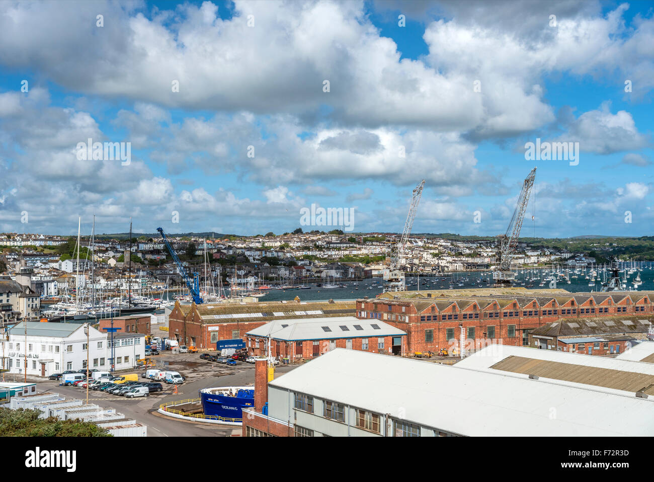 Erhöhten Blick über Dockbereiche Falmouth, Cornwall, England, UK Stockfoto