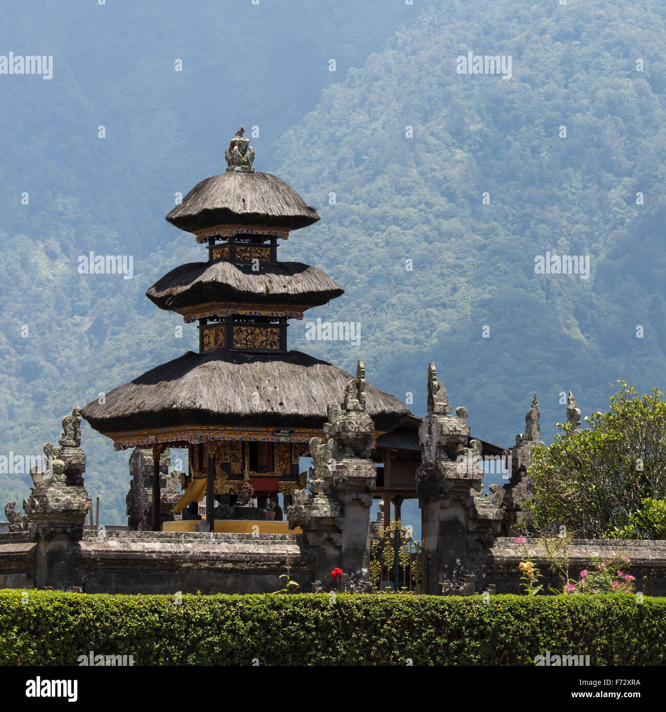 Ulun Danu Tempel Beratan See in Bali Indonesien Stockfoto