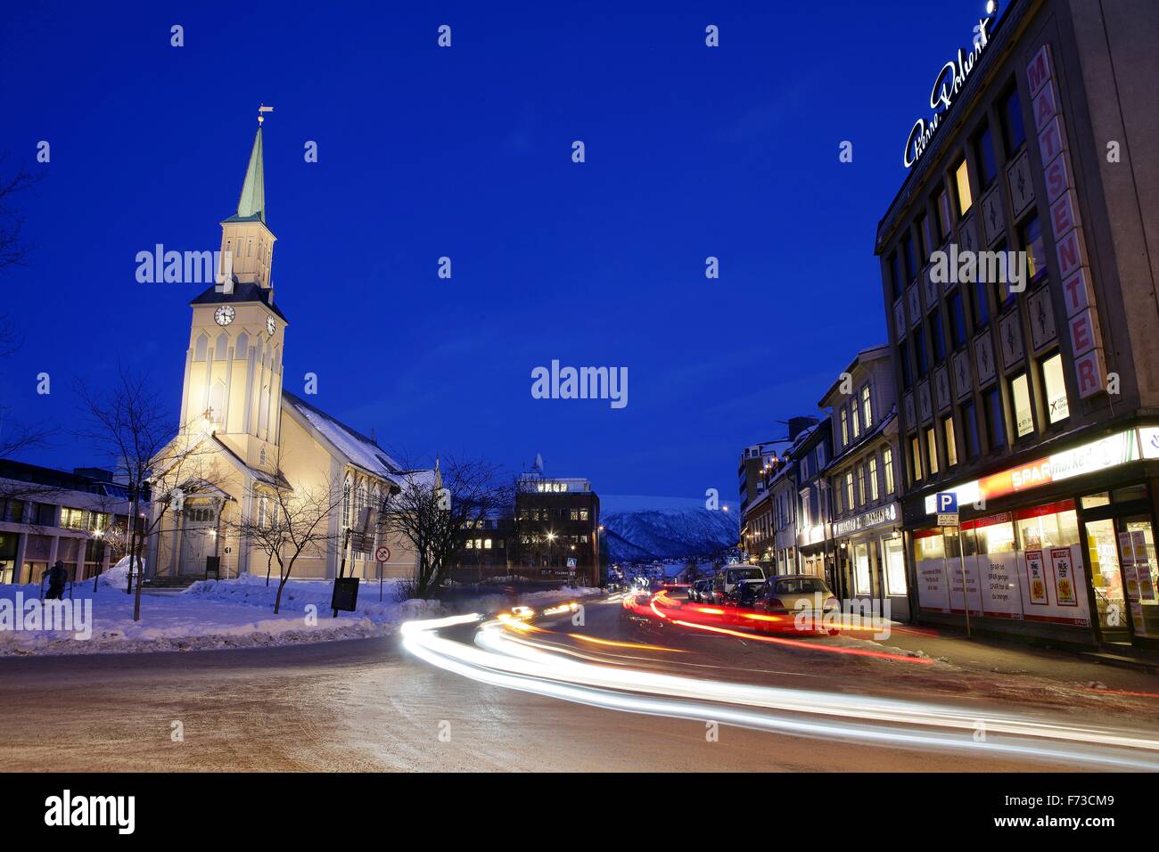 Tromsø ist eine Stadt und Gemeinde in der Provinz-Fylke Norwegisch-Troms, Norwegen. Mit etwa 66 000 Einwohnern ist die Hauptstadt und größte Stadt Troms und Nord-Norge, Norwegen und der siebte der zweiten Lappland nach Murmansk, Russland. Stockfoto