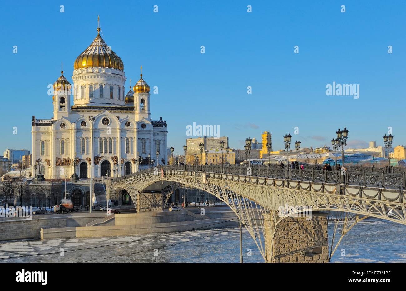 Kathedrale von Christus dem Erlöser und der patriarchalischen Brücke Stockfoto
