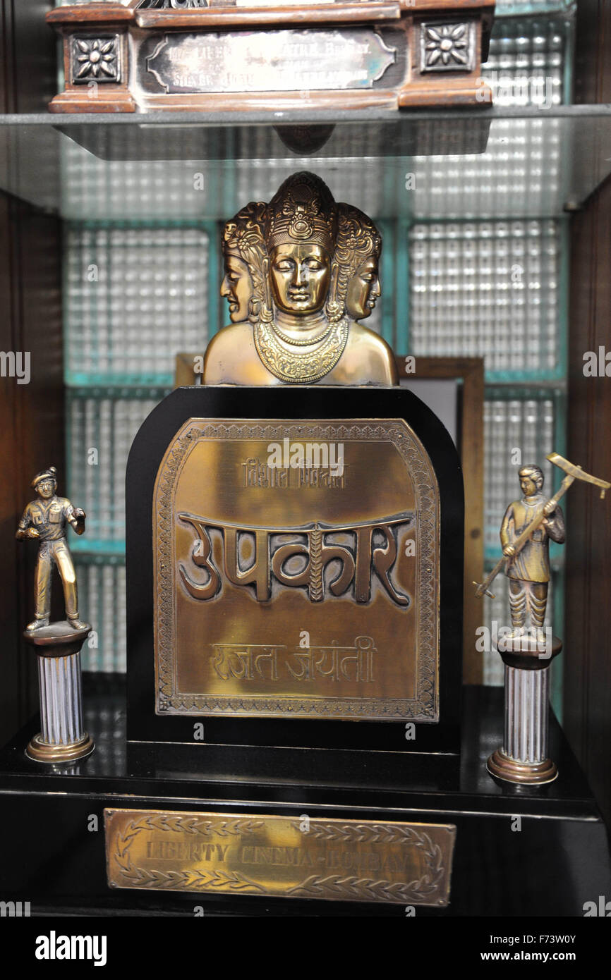 Upkar Silver Jubilee Trophy, Liberty Cinema, Kino, Art Deco, Marine Lines, Bombay, Mumbai, Maharashtra, Indien, Asien Stockfoto
